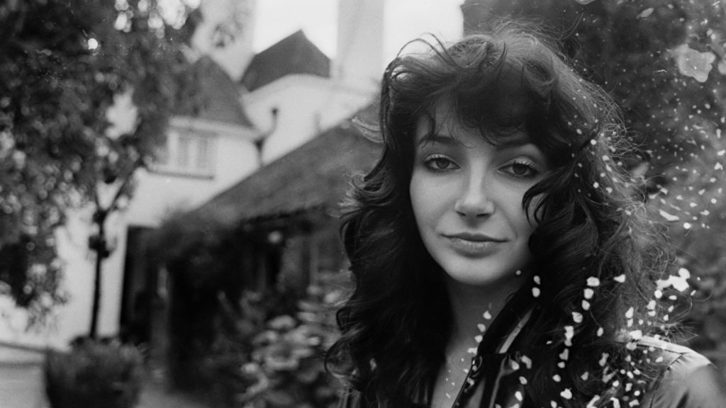 10 anni con Kate Bush fotografie rare scattate al culmine della sua carriera